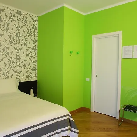 Alojamento de Acomodação e Pequeno-almoço Viasparano 4*